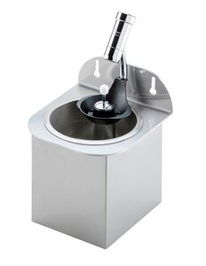 anbauspuele, konfekt-schalen, lochblecheinsaetze, kuehltechniken, luigi, hill, menage, menuekartenhalter, schwarz, siebteller, inox-blende, winkelanbau, anbaumodell, klein, rund, milanese, milano, milcheis, milchshake, mobile eistheke, eisdielen, loeffel