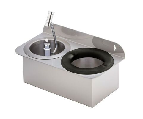 xl variante, eisportionierer duschanlagen, dipper duschanlage, anbau spuele, standspuelen, grosser container, gross/rund, abklopf kante, anbauverkleidungen, eis ausgabe, gastronorm behaelter, hoernchen halterungen, inoxverkleidung, grosse eiskugeln